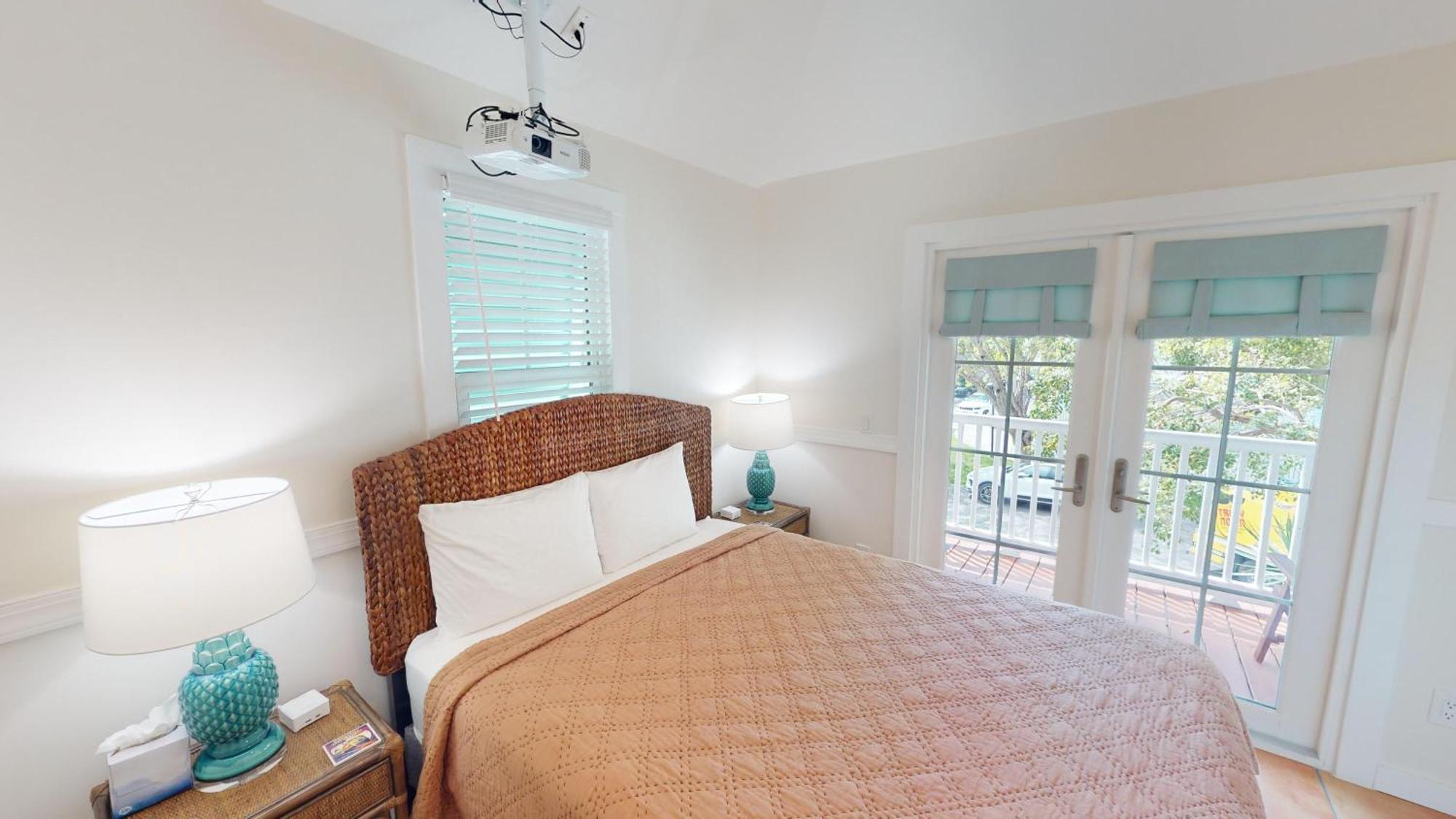 Booty Caye Holiday home